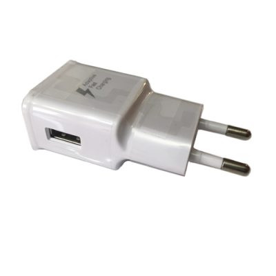 شارژر دیواری مدل S8(اصلی) با قابلیت QC3